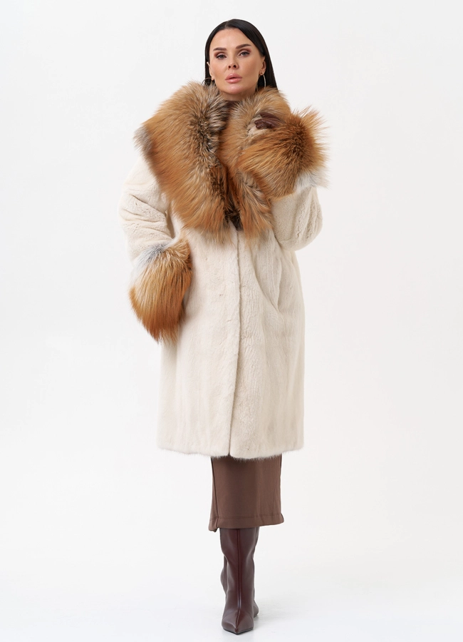 Норковая шуба с отделкой из меха лисы модель № 29542 меха малина