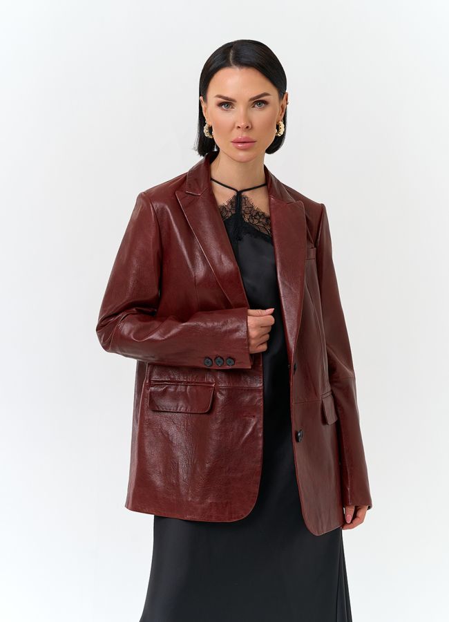 Жакет из натуральной кожи красного цвета модель № 32733 меха малина