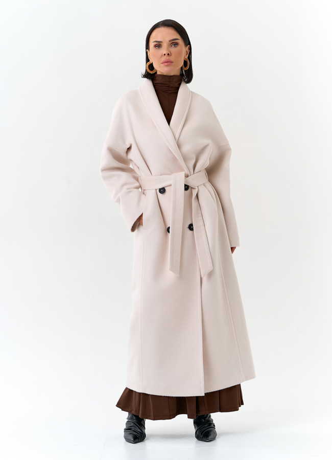 Светлое женское пальто с воротником шаль модель № 32726 меха малина