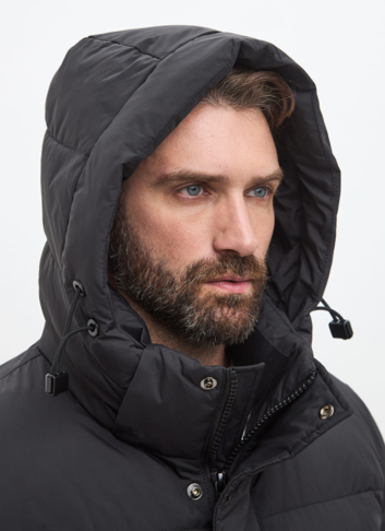 Мужской черный пуховик больших размеров