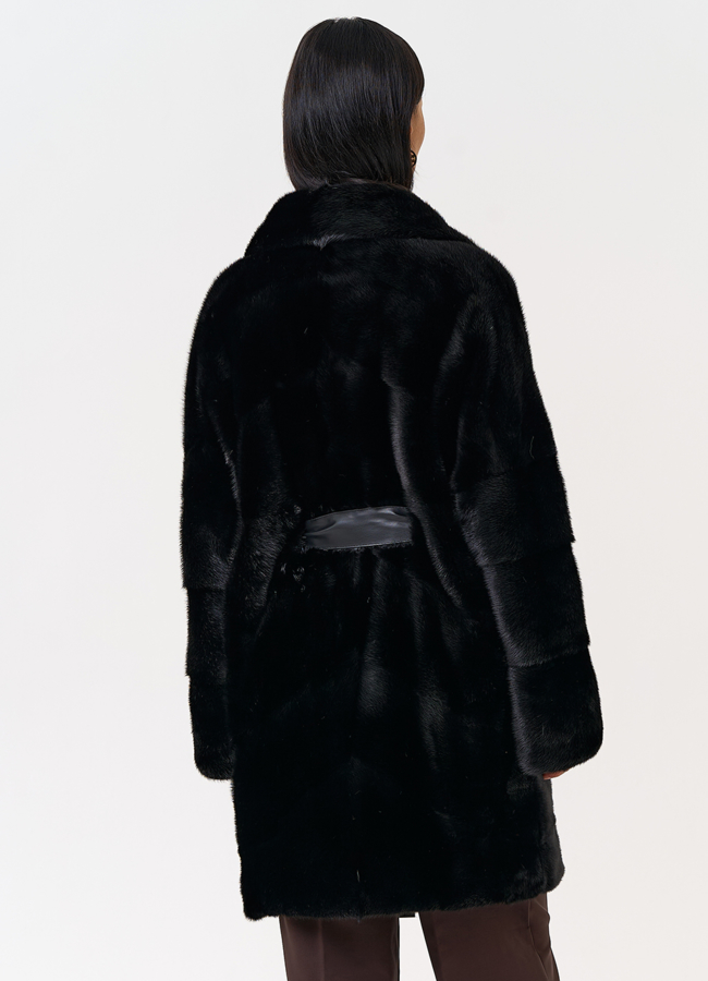 Шуба с английским воротником модель № 31199 в кредит