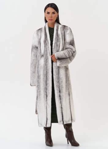 Длинная шуба из норки крестовки