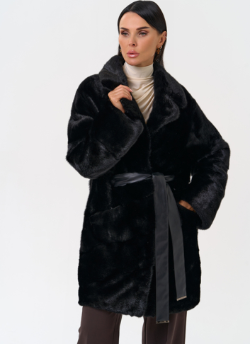 Шуба с английским воротником