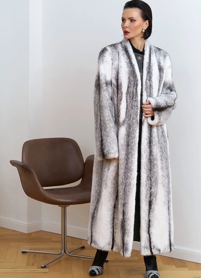 Длинная шуба из норки крестовки модель № 31174 в кредит