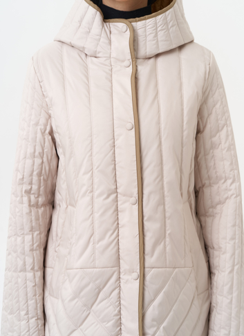 Женская утепленная куртка с капюшоном