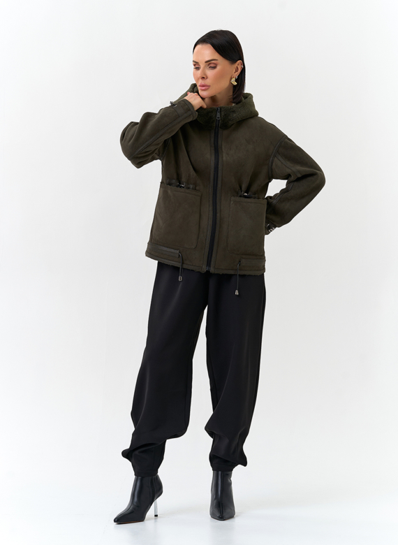 Женская дубленка из эко замши с капюшоном