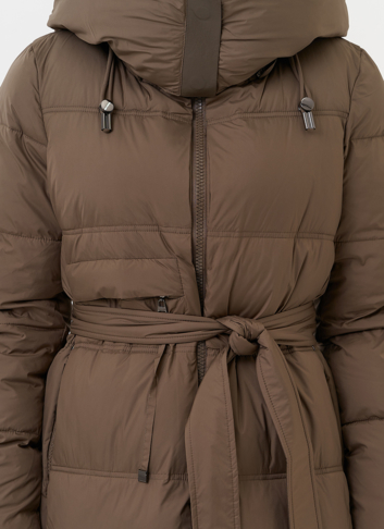 Женское зимнее пальто с капюшоном