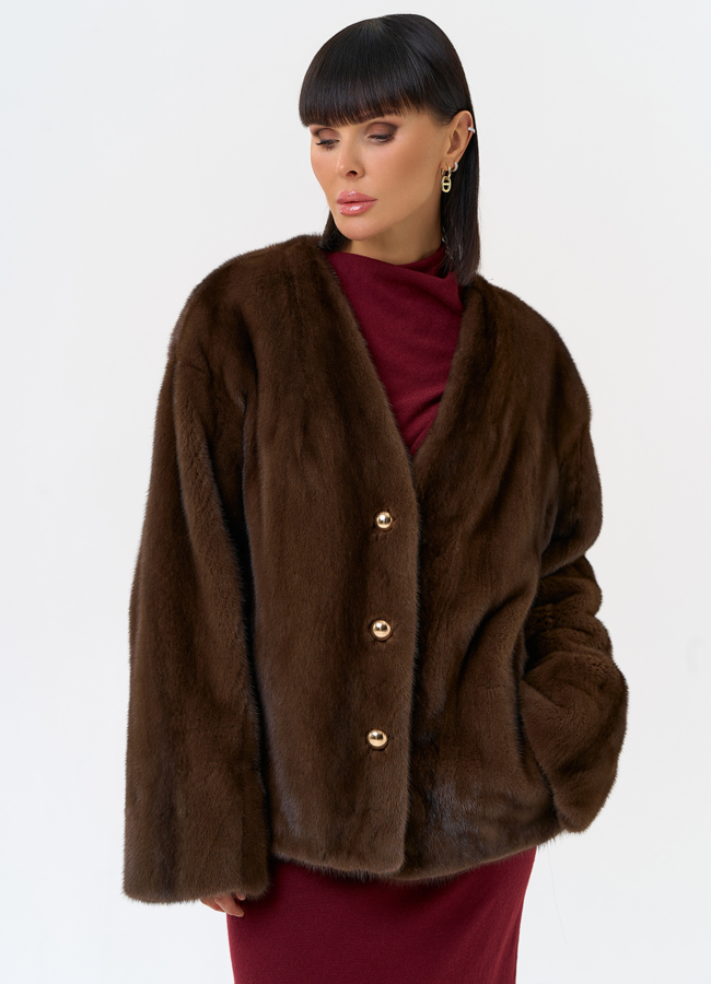 Укороченная шуба из меха норки с акцентными пуговицами модель № 31650 меха малина