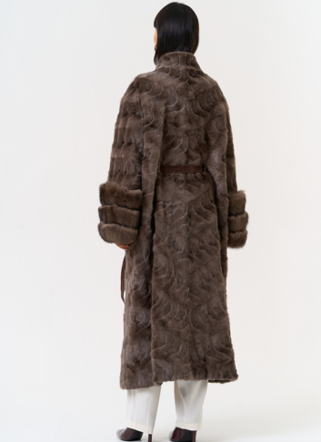 Женская шуба из меха норки с поясом