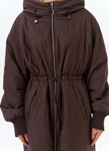 Женское утепленное пальто с капюшоном