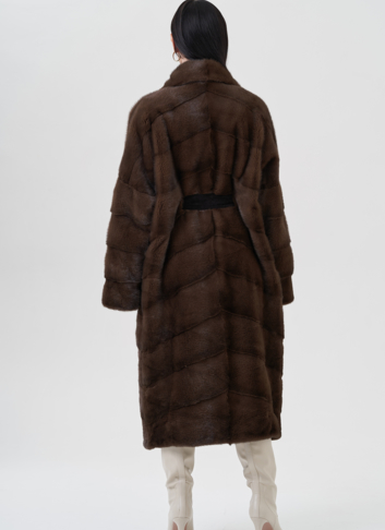 Норковая шуба с английским воротником 